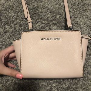 Michael Kors pink Selma crossbody bag